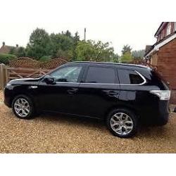 Mitsubishi Outlander Phev GX4hS - Top Spec model