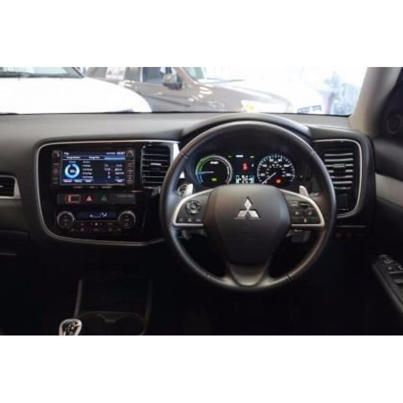 Mitsubishi Outlander Phev GX4hS - Top Spec model