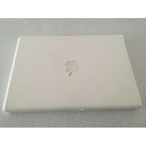 Macbook A1181 13.3-inch 4GB RAM 80GB HARD DISK