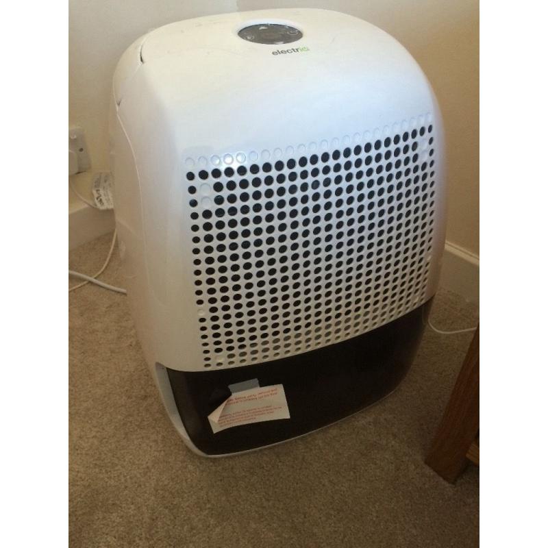Dehumidifier. Electriq digital dehumidifier