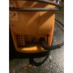 Pressure washer