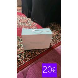 Electric breast pump