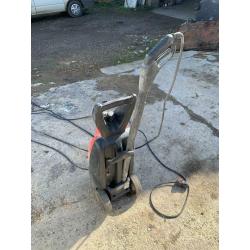 Pressure washer