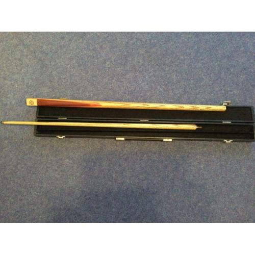 Snooker cue