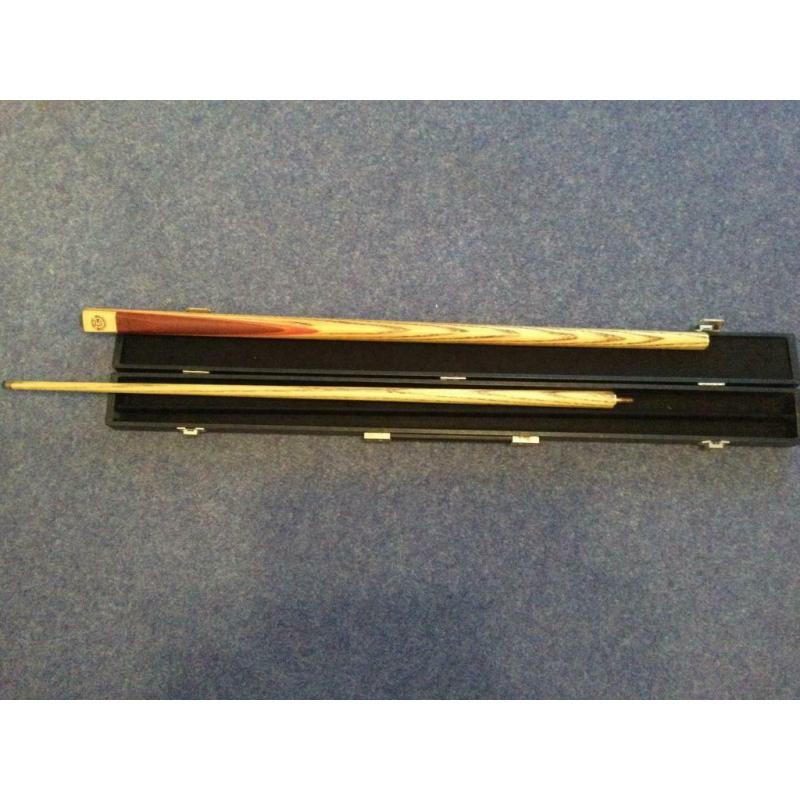 Snooker cue