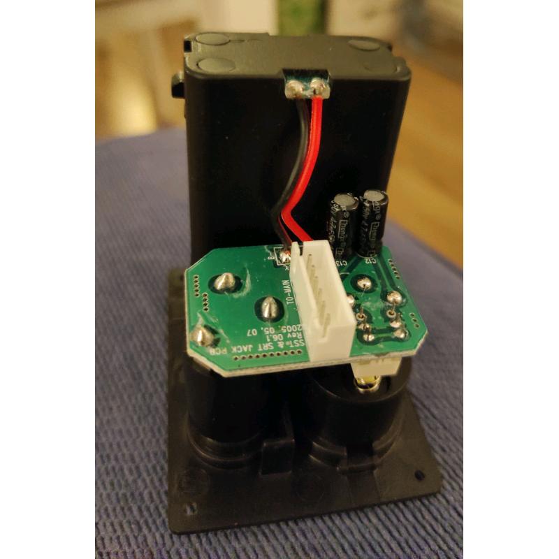 Ibanez Genuine Acoustic Guitar & Bass Battery Box & Jack Input Combo