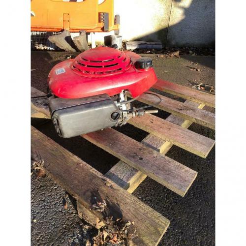Honda mower engine
