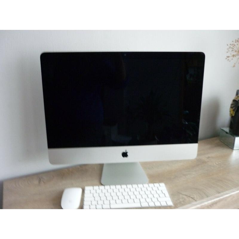Apple iMac with 21.5in 2017 Retina 4K
