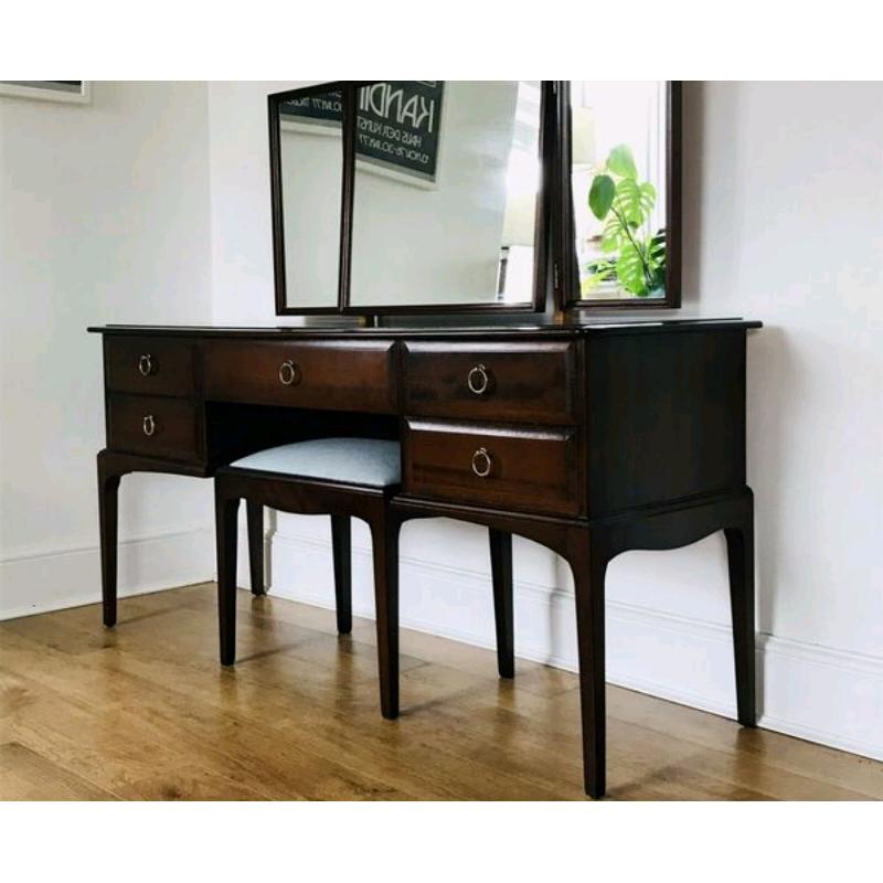 Stag Minstrel Dressing Table