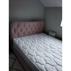 King size upholstered bed