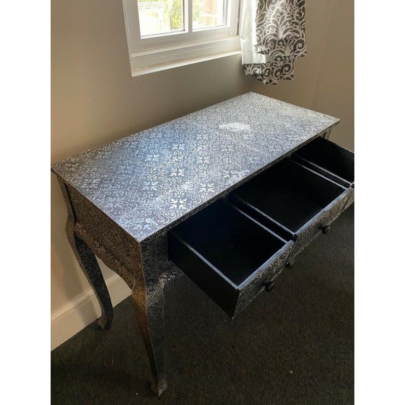 Embossed Dressing Table