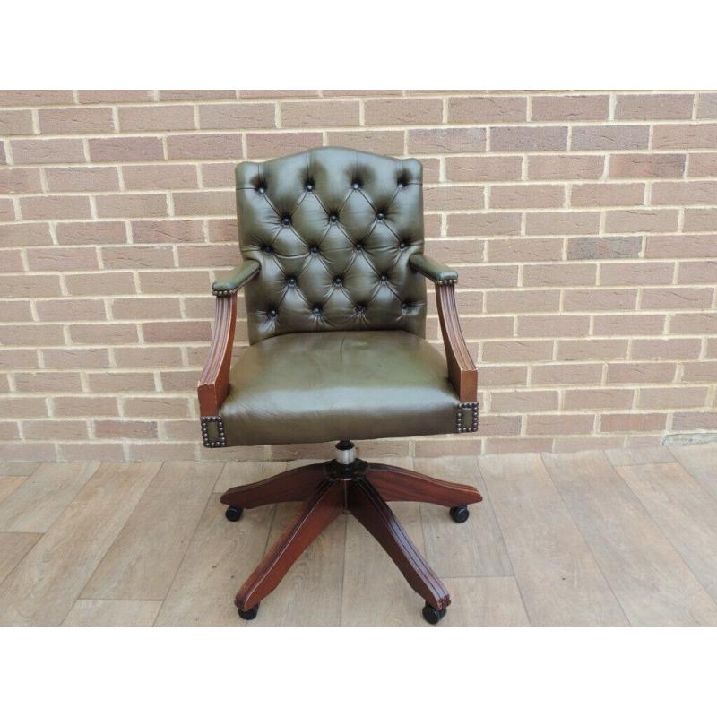 Compact Gainsborough Chair (UK Pre Christmas DELIVERY)