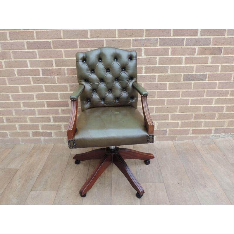 Compact Gainsborough Chair (UK Pre Christmas DELIVERY)