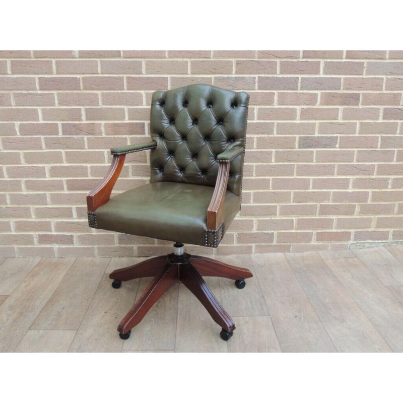 Compact Gainsborough Chair (UK Pre Christmas DELIVERY)