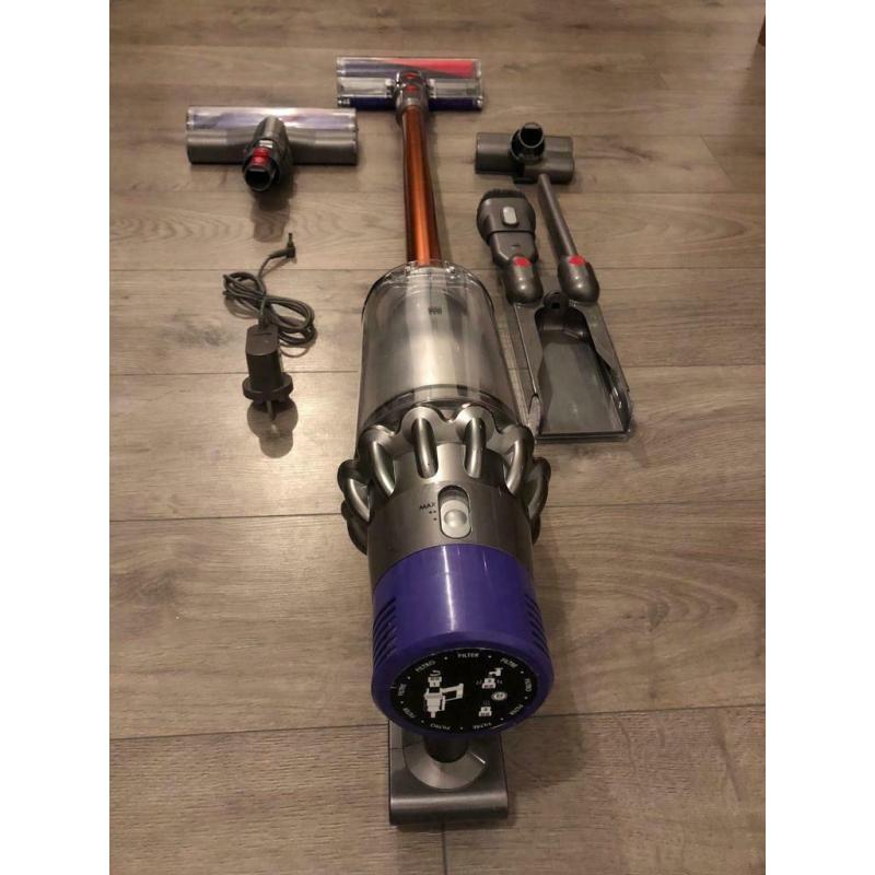Dyson v10 absolute