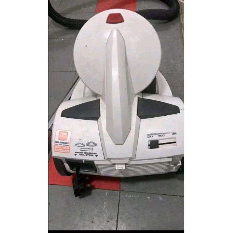 Vacuum cleaner