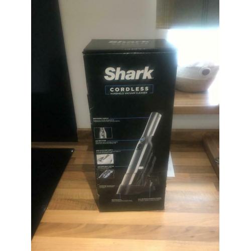 Cordless vacuum
