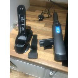 Cordless vacuum