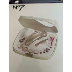 No 7 rechargeable manicure set