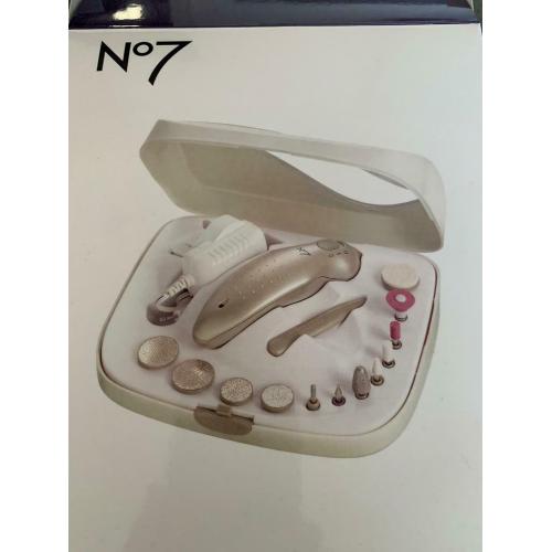 No 7 rechargeable manicure set