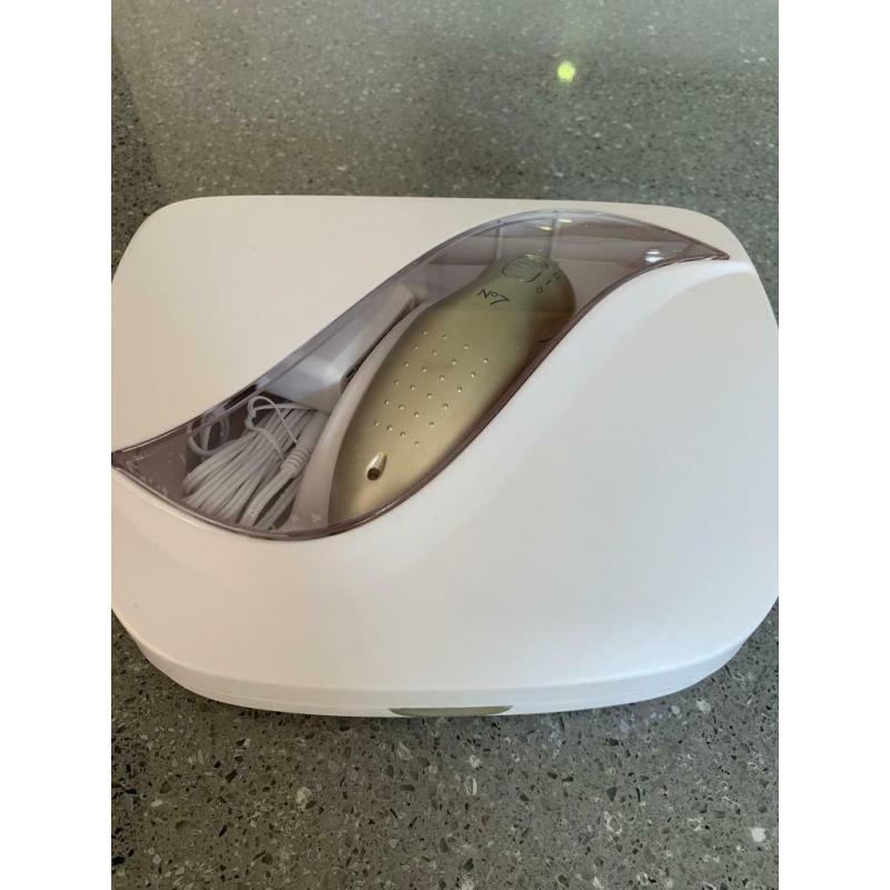 No 7 rechargeable manicure set