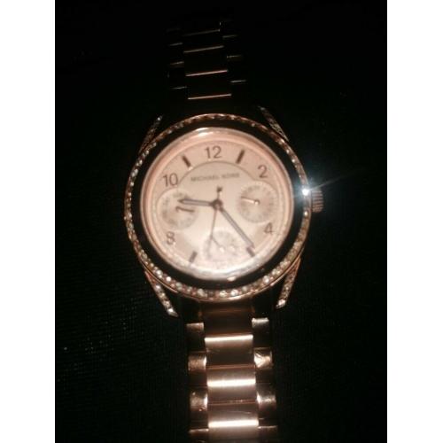 Michael kors gold watch