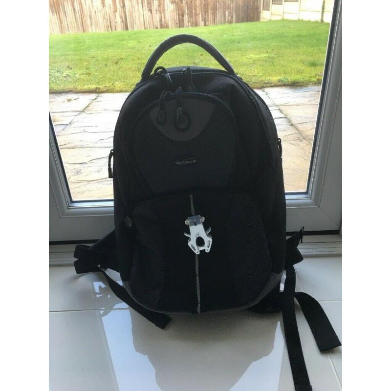Dicota BacPac Laptop Bag