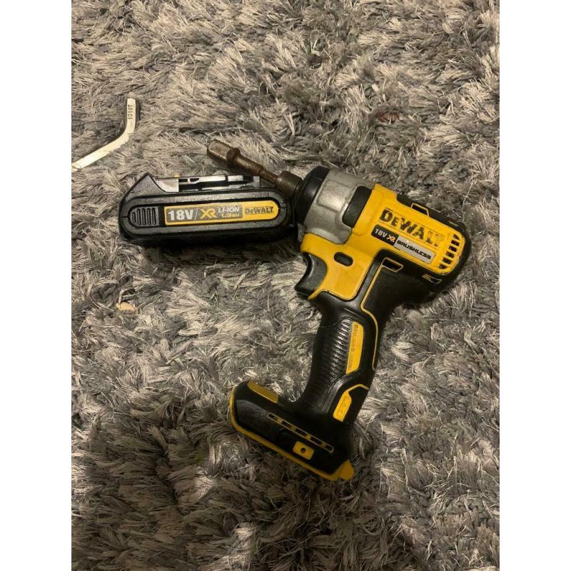 Dewalt inpact drill 18v