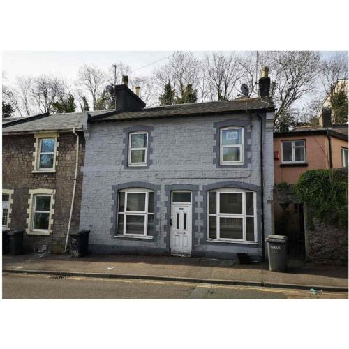 Torquay - Ready Made Cash Flowing 6 Bed HMO - Click for more info!