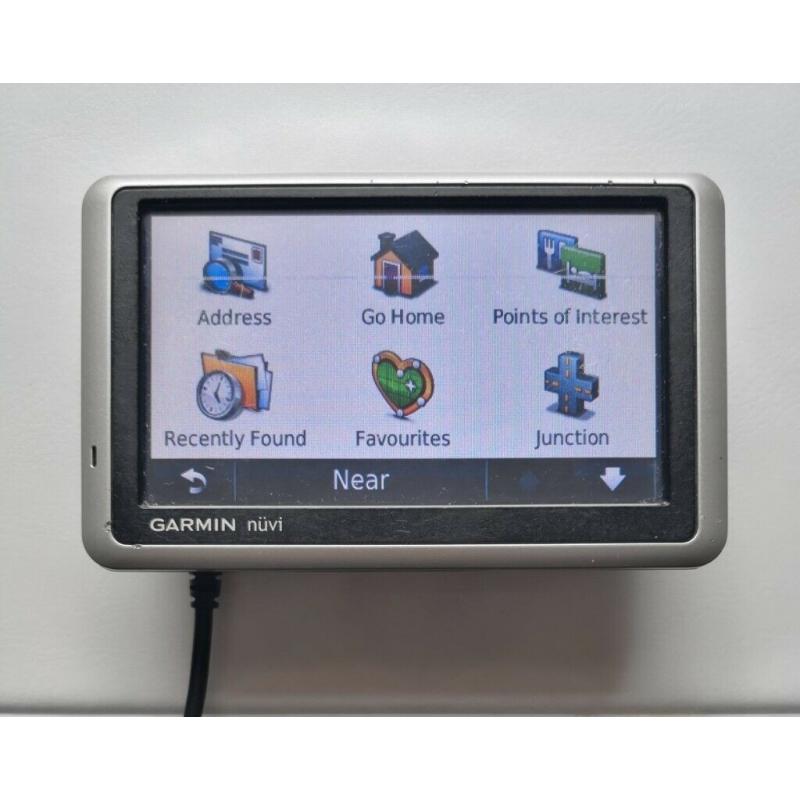 GARMIN n?vi 1300T Latest UK & Ire + Australia & New Zel. Map, Traffic, Speed Cam (no offers, please)