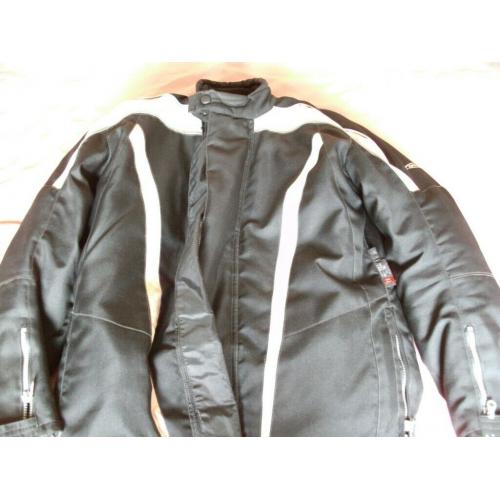 Motorcycle jacket