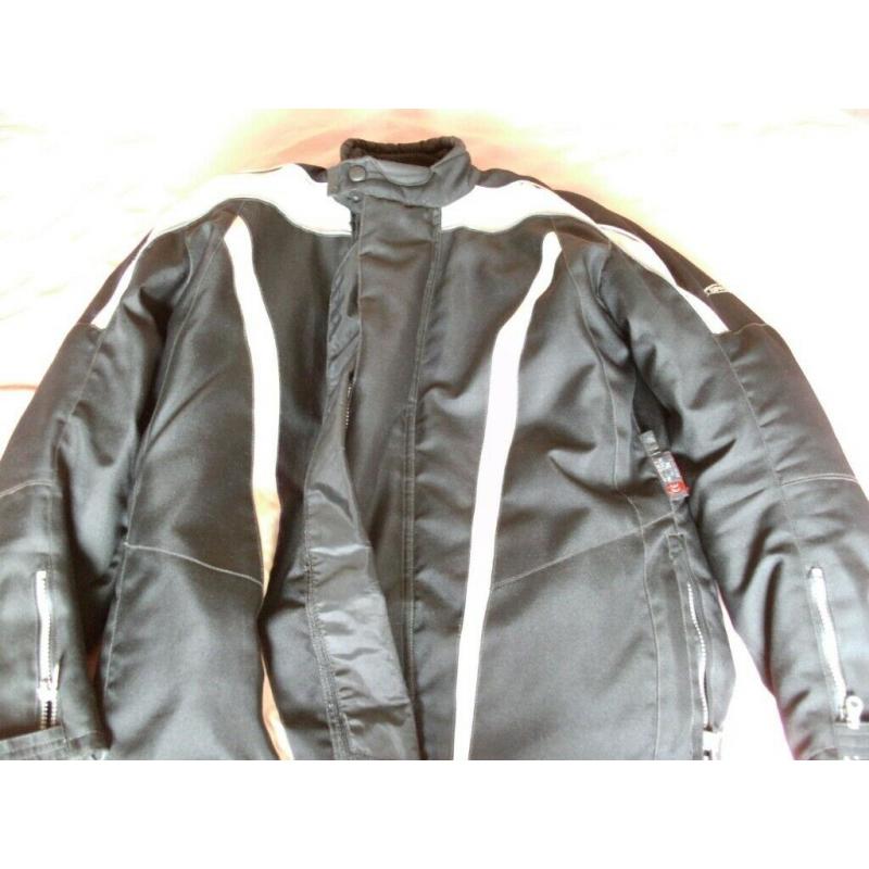 Motorcycle jacket