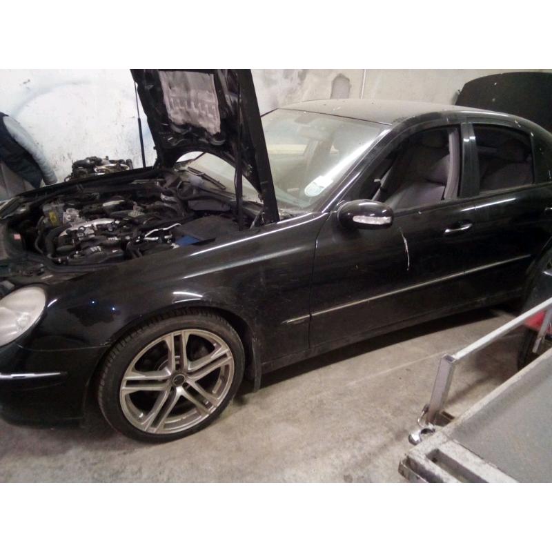 Mercedes W211 2005 E280 3.0 v6 diesel for breaking