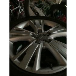 Q7 audi 19inch alloys