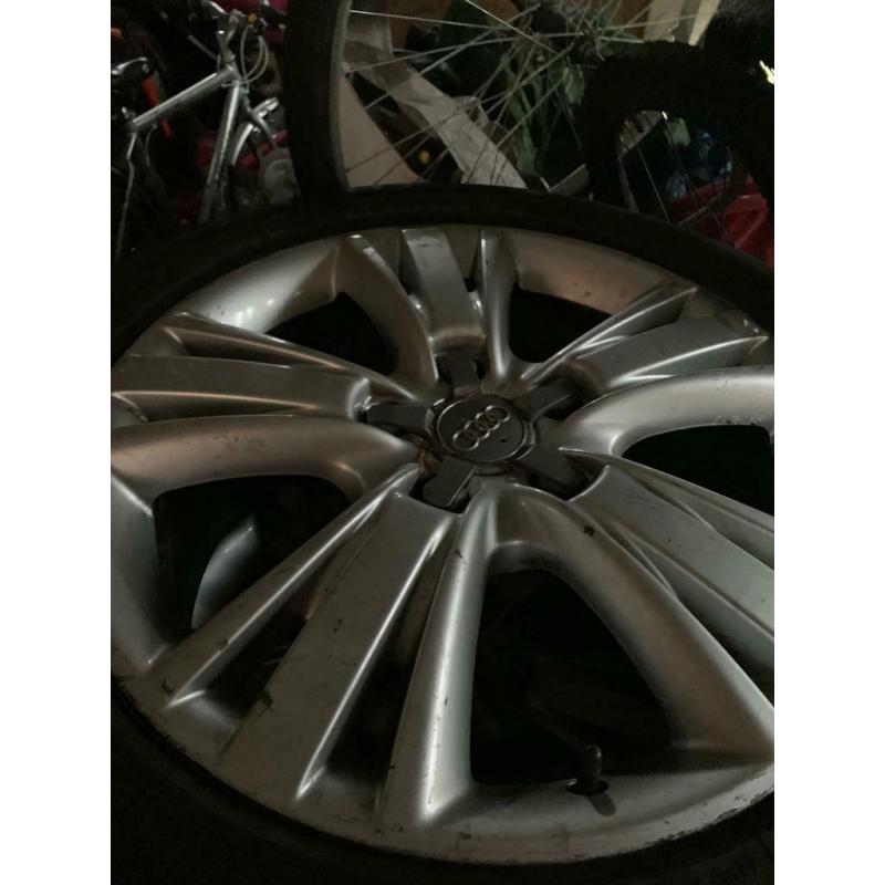 Q7 audi 19inch alloys
