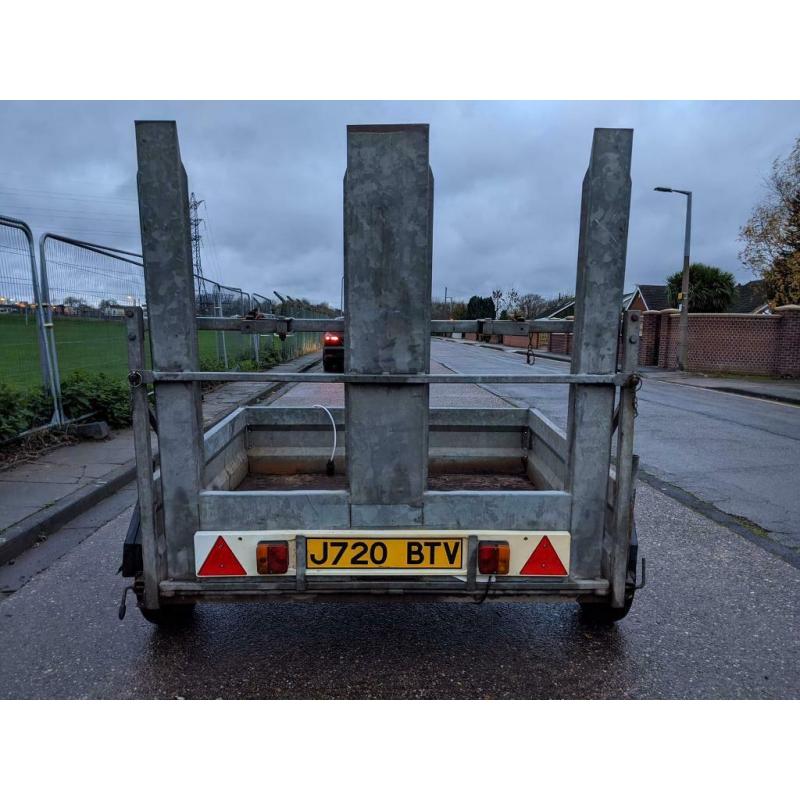 Trailer