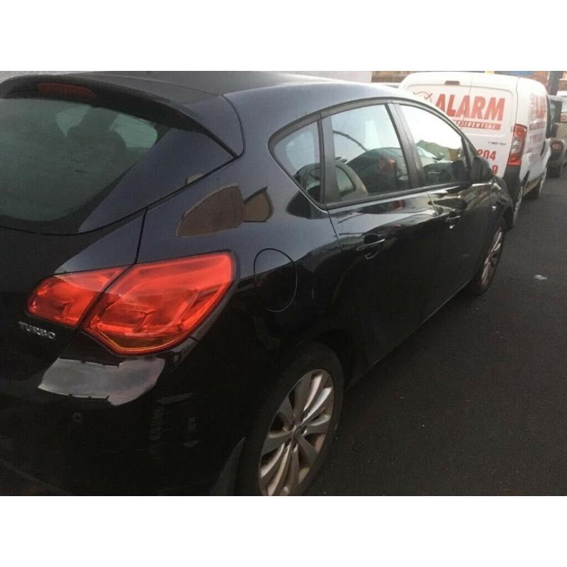 VAUXHALL ASTRA 1.4 PETROL 2010 BREAKING FOR PARTS SPARES AND REPAIRS