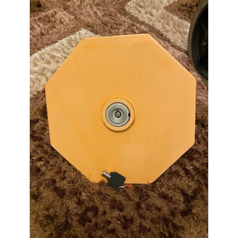 Saracen EXcailbur security wheel lock clamp