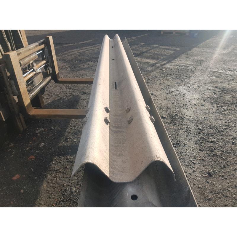 Ex motorway crash barriers ideal for cattle handling race tractor