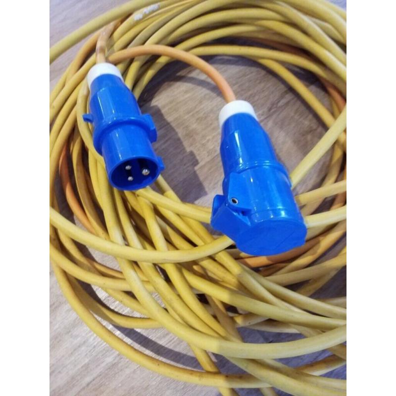 25 Metre Hook up cable. Used but good condition. Male to Female Connectors.