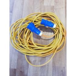 25 Metre Hook up cable. Used but good condition. Male to Female Connectors.