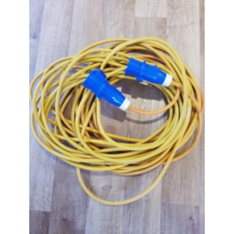 25 Metre Hook up cable. Used but good condition. Male to Female Connectors.