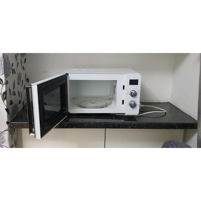 Microwave - Delivery Avalibile 9