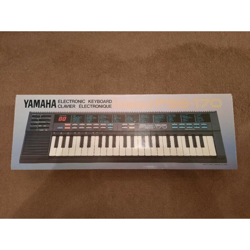 PSS 170 YAMAHA ELECTRONIC KEYBOARD