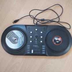 USB Discover DJ deck.