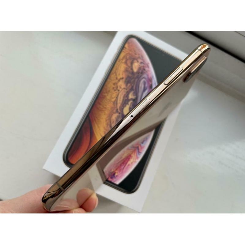 iPhone XS 64GB UNLOCKED