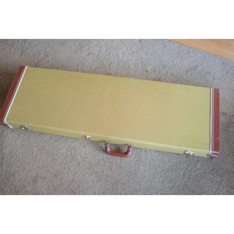 Tweed hard case for long scale bass