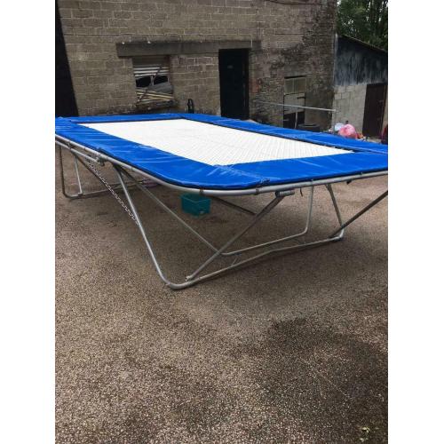 PROFESSIONAL TRAMPOLINE