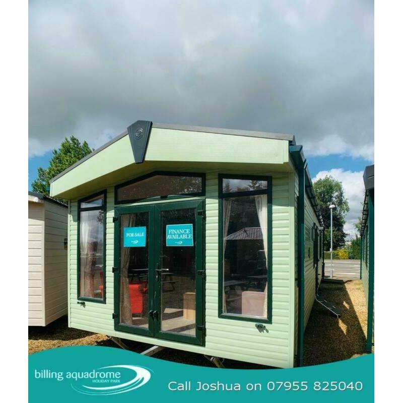 Gorgeous brand new caravan, Billing Nr Cosgrove & Overstone Call 07955 825040