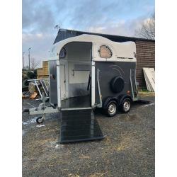 cheval liberte horse trailer